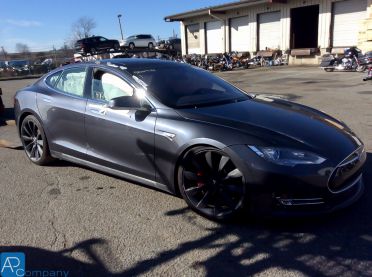 Tesla S